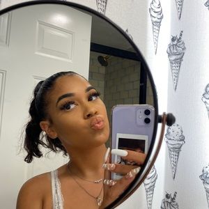 Meet your Posher, Gianna